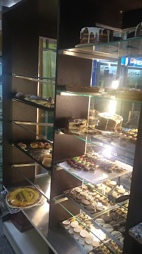 Comentarii opinii despre PANADERIA Y CONFITERIA PANEA