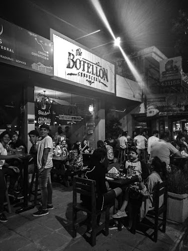 Av. Uruguay 264, X5152 Villa Carlos Paz, Córdoba