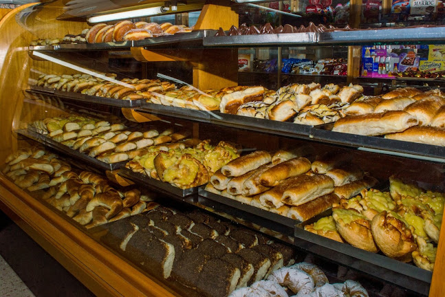 Opinii despre Panaderia y Confiteria Maria Jose în Santo Tomé - Gastronomía y hostelería