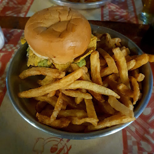 Av. Italia 737, B1748 Gral. Rodríguez, Provincia de Buenos Aires