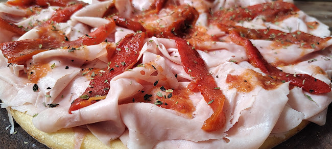 Opinii despre Manantiales Pizzeria y Heladeria în Del Viso - Gastronomía y hostelería