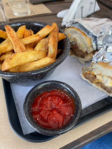 Opinii despre Boqueria Mercado Gourmet (Centro de San Rafael) în San Rafael - Gastronomía y hostelería