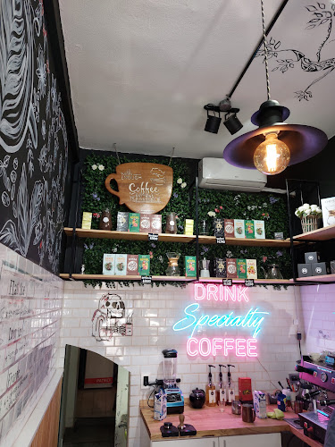 Paradigma Coffee & Deli