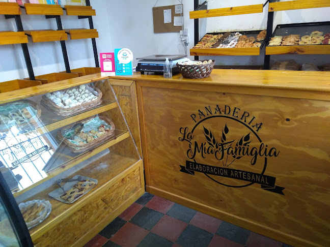 Opinii despre Panadería y confitería La Mía Famiglia în Ezeiza - Gastronomía y hostelería