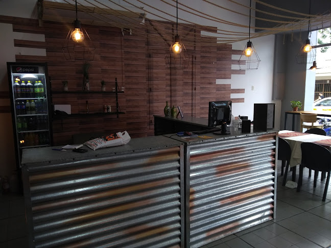 Opinii despre El Cedro - Cocina al paso în San Miguel de Tucumán - Gastronomía y hostelería