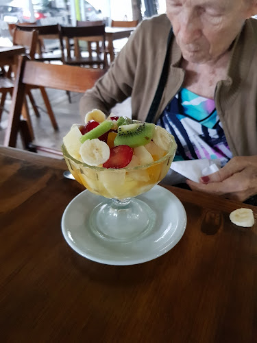 Comentarii opinii despre Ernestina