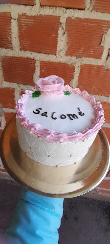 Opinii despre Heladeria y pastelería Rollitos de dulzura în Posadas - Gastronomía y hostelería