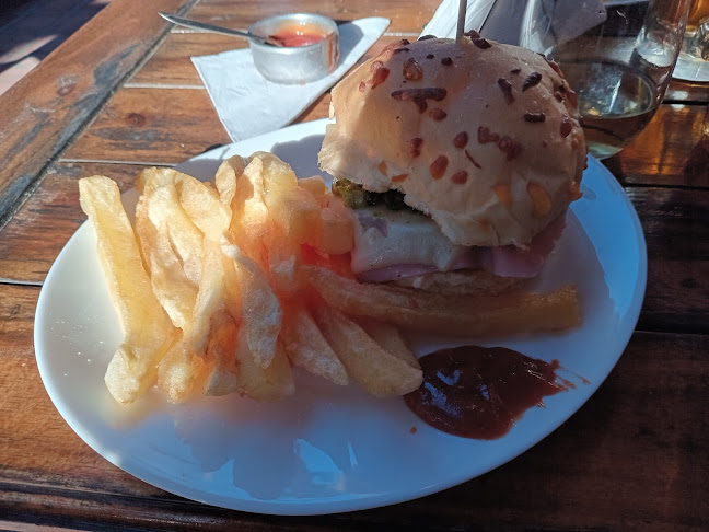 Opinii despre Bruno's Bar în Belén de Escobar - Gastronomía y hostelería