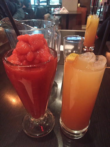 Roonin Bar Resto Bar