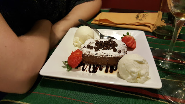 Opinii despre Pavarotti Restaurante Bodega în Bahía Blanca - Gastronomía y hostelería