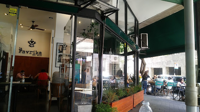 La Favrika Del Bajo Cafeteria