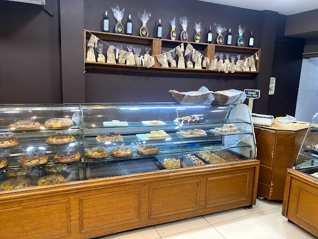 Comentarii opinii despre Panadería y Confitería "La Nueva Florida"