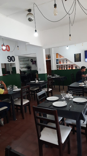 Opinii despre 80's 90's Resto Bar în San Salvador de Jujuy - Gastronomía y hostelería