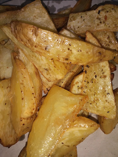 Rotiseria Y Heladeria " Tentacion" - José C. Paz