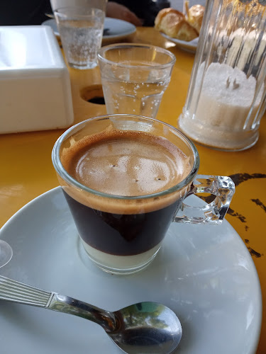 Opinii despre ARLEQUIN Helados & Café în Godoy Cruz - Gastronomía y hostelería