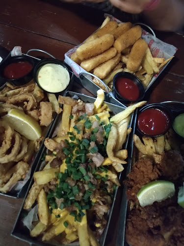 Av. Hipólito Yrigoyen 2065, M5602 San Rafael, Mendoza