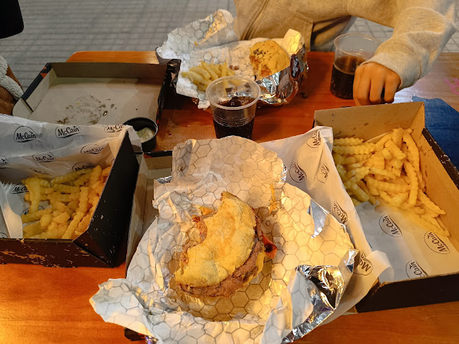 BOSTON American Burger - San Rafael