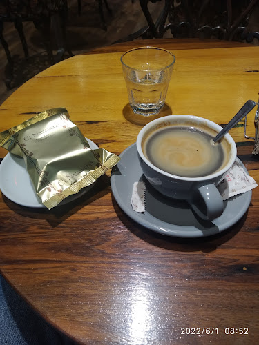 Comentarii opinii despre El Nazareno: Fábrica Familiar de Alfajores y Especialidades.