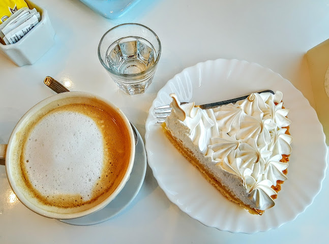 Amoratto Panes, Helados & Café - S3000GFR