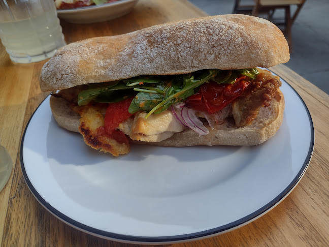 López May, Pulpería - Tigre