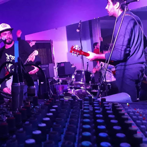 Comentarii opinii despre Oktubre Drugstore Bar