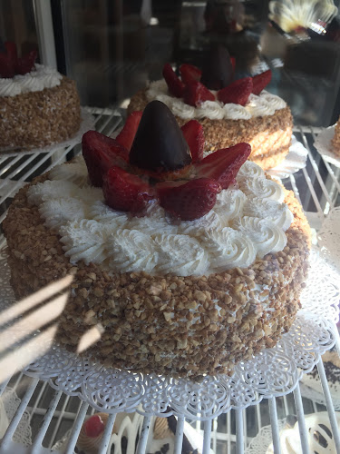 Comentarii opinii despre Panadería San Francisco las 24 Horas