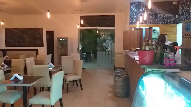 Opinii despre cafeteria y cerveceria B&B în José C. Paz - Gastronomía y hostelería