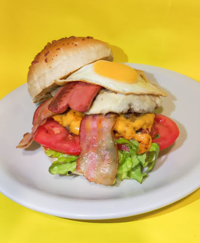 Comentarii opinii despre Hamburguesería CHICHO