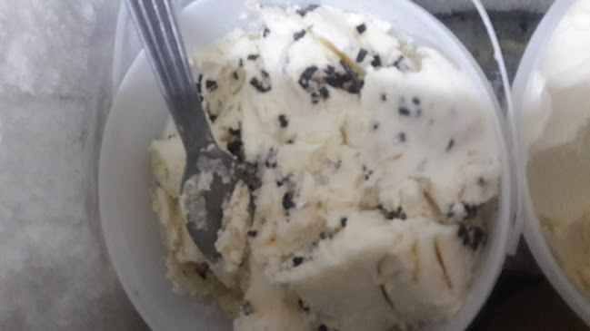 Comentarii opinii despre "HELADERIA SANTI"