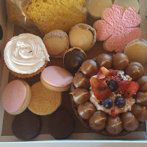 Comentarii opinii despre PANADERIA Ntra. Sra. De Lujan & MI MUNDO DULCE ( FUSIÓN)