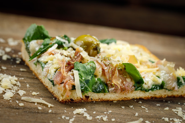 Av. Eugenia Tapia de Cruz 843, B1625 Belén de Escobar, Provincia de Buenos Aires