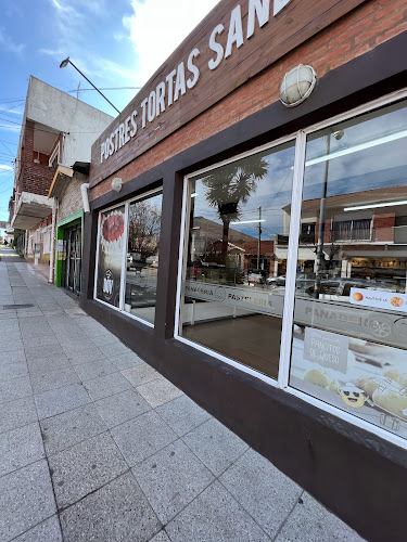 DOV Pasteleria - Puán y Acevedo - Gastronomía y hostelería