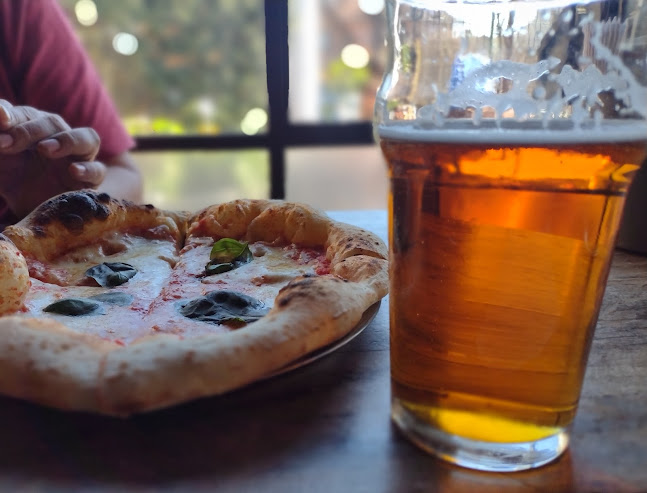 Blanco Encalada 2405, B1609 Boulogne, Provincia de Buenos Aires