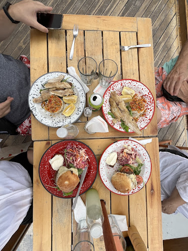 Adorado Cafe & Bar - Gastronomía y hostelería