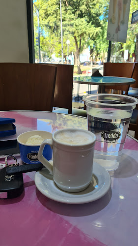 Opinii despre Heladería Freddo Santa Fe în Santa Fe de la Vera Cruz - Gastronomía y hostelería