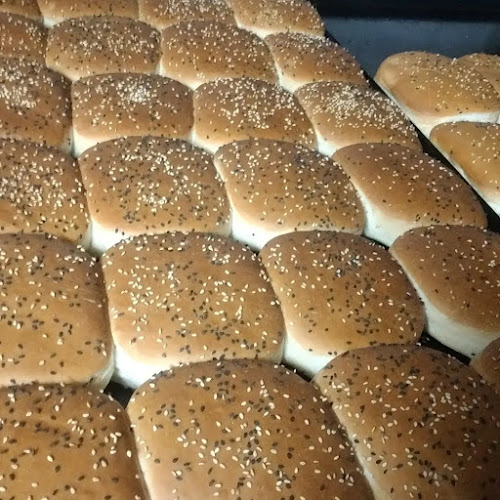 Comentarii opinii despre Panadería "Los Tres"