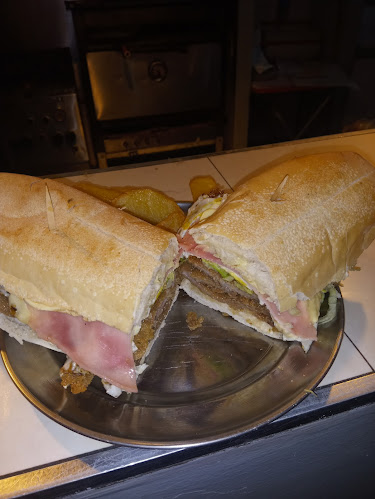 El Imperio Sandwichería Y Cervecería
