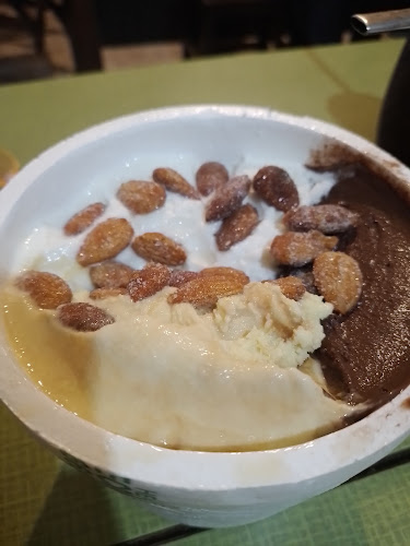 Heladería Necochea - Hurlingham