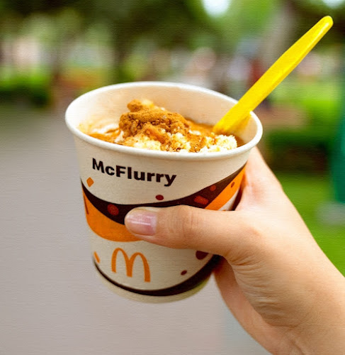 Opinii despre McDonald's - Parque Kennedy în miraflores - Gastronomía y hostelería