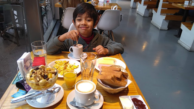 24 de septiembre, Mitre esq, 4200