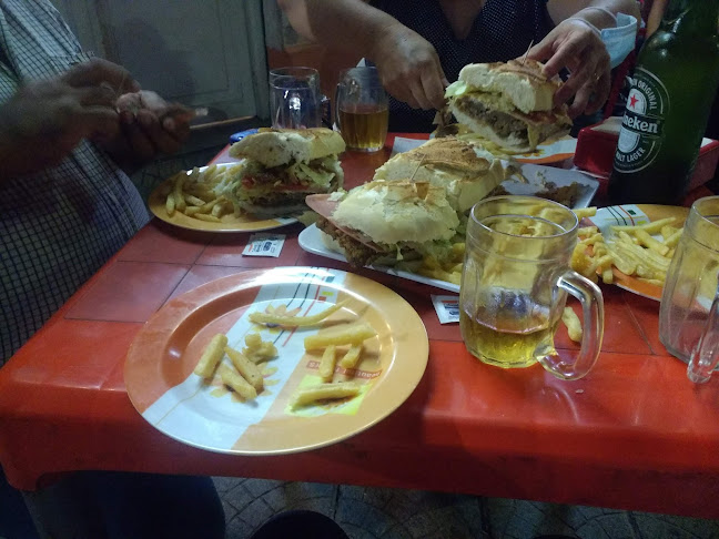 La Aurora Sanguchería - Gastronomía y hostelería