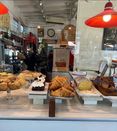 miradas al rio cafe en tigre