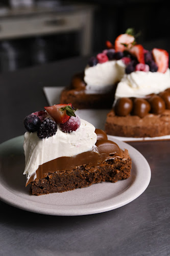 Almte. G. Brown 518, B1842 Monte Grande, Provincia de Buenos Aires