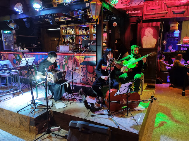 Comentarii opinii despre James Beer cerveceria