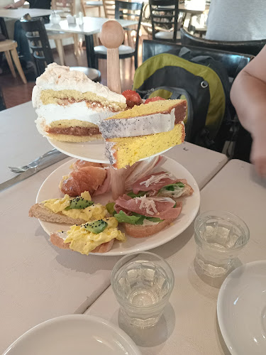 miradas al rio cafe en tigre - Gral. Pacheco