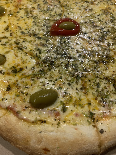 Opinii despre House Pizza Parque Central în Mendoza - Gastronomía y hostelería