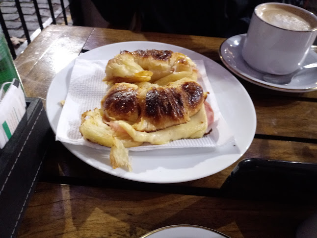 Miguel de Azcuénaga 1200, B1638 Vicente López, Provincia de Buenos Aires