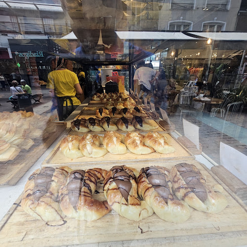 SÃO Medialunas y Café