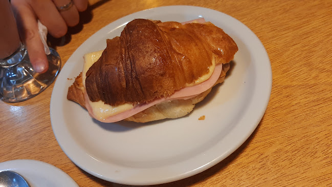 Av. Colón 608, X5000EPT Córdoba