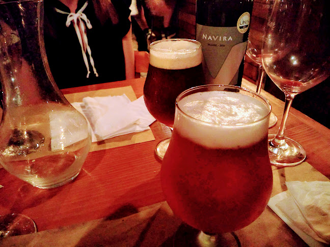 Opinii despre Alhambra Bar De Vinos în Jesús María - Gastronomía y hostelería